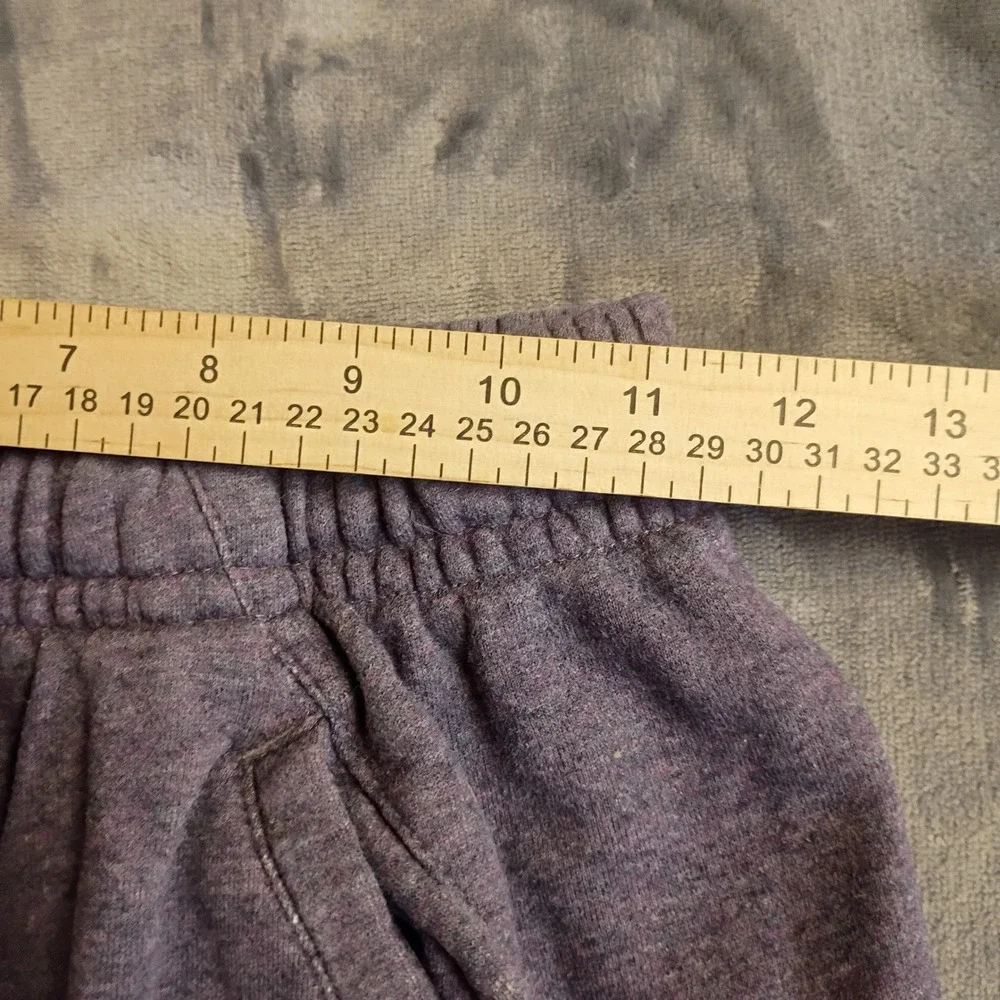 Nike Sportswear Shorts Boys XL Purple Heathered Fleece Logo Athletic Casual